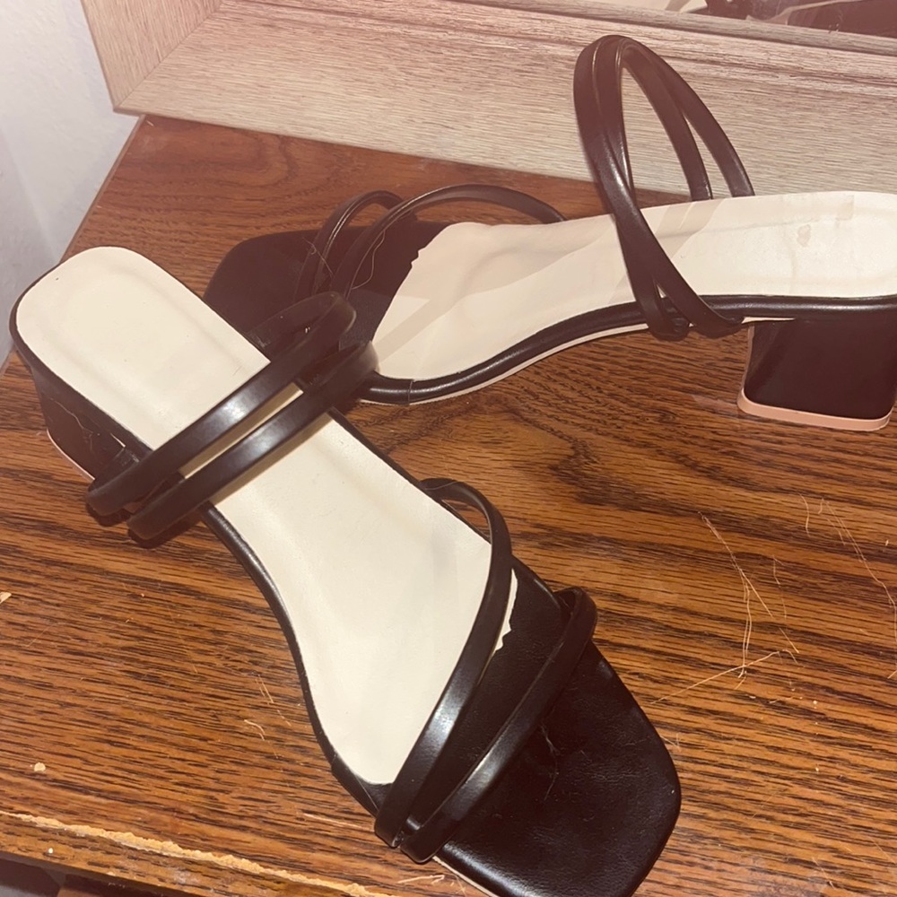 Kitten Heel